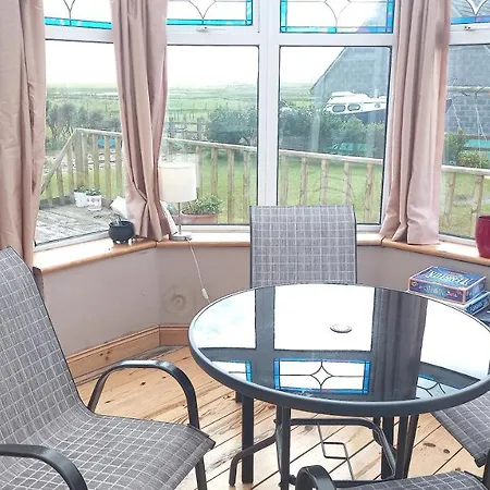 Mulhollow House Only 3*