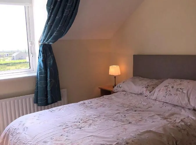 Couette-café Mulhollow House Only 3*